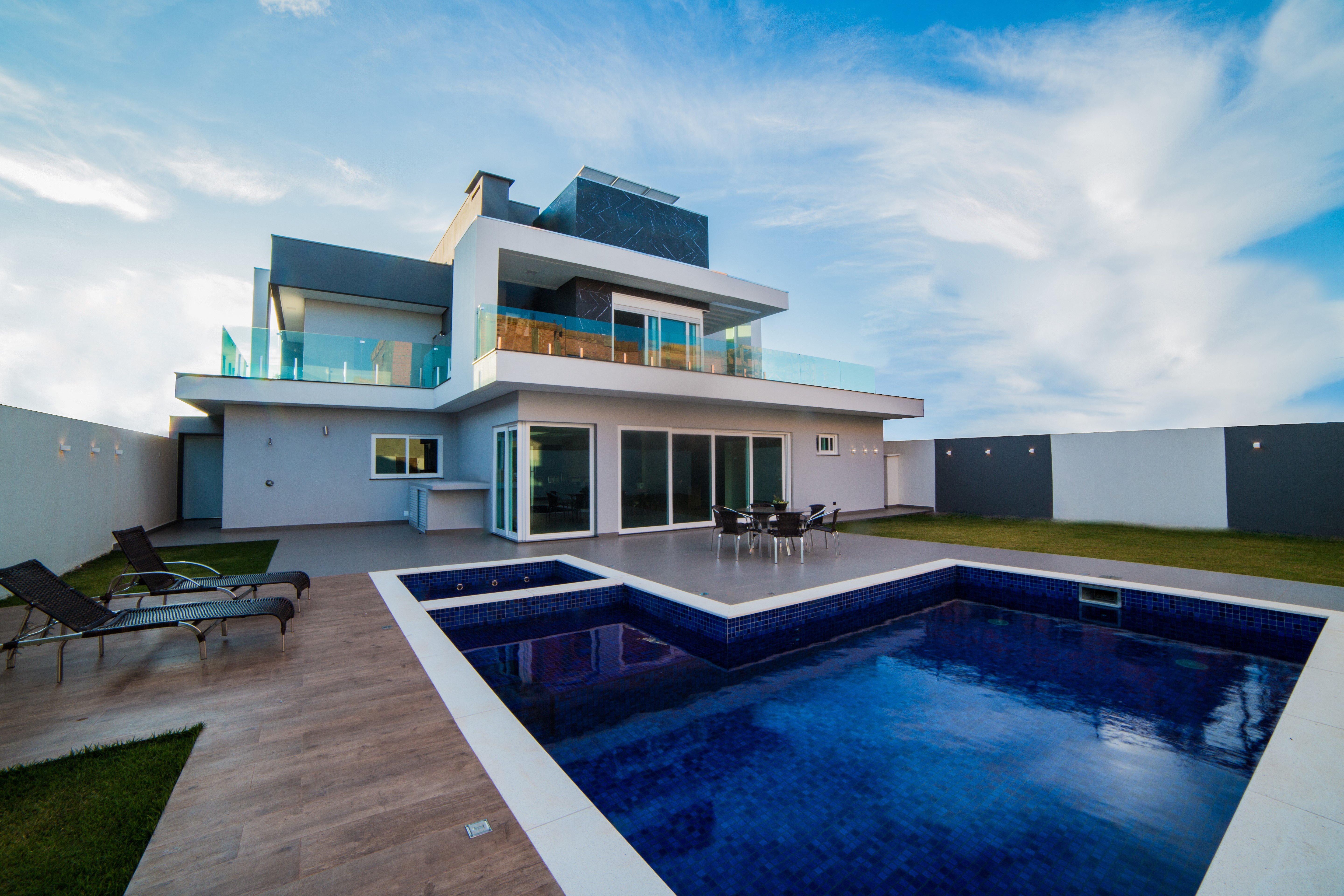 /arquivos/images/E5%20CONSTRUTORA.jpg