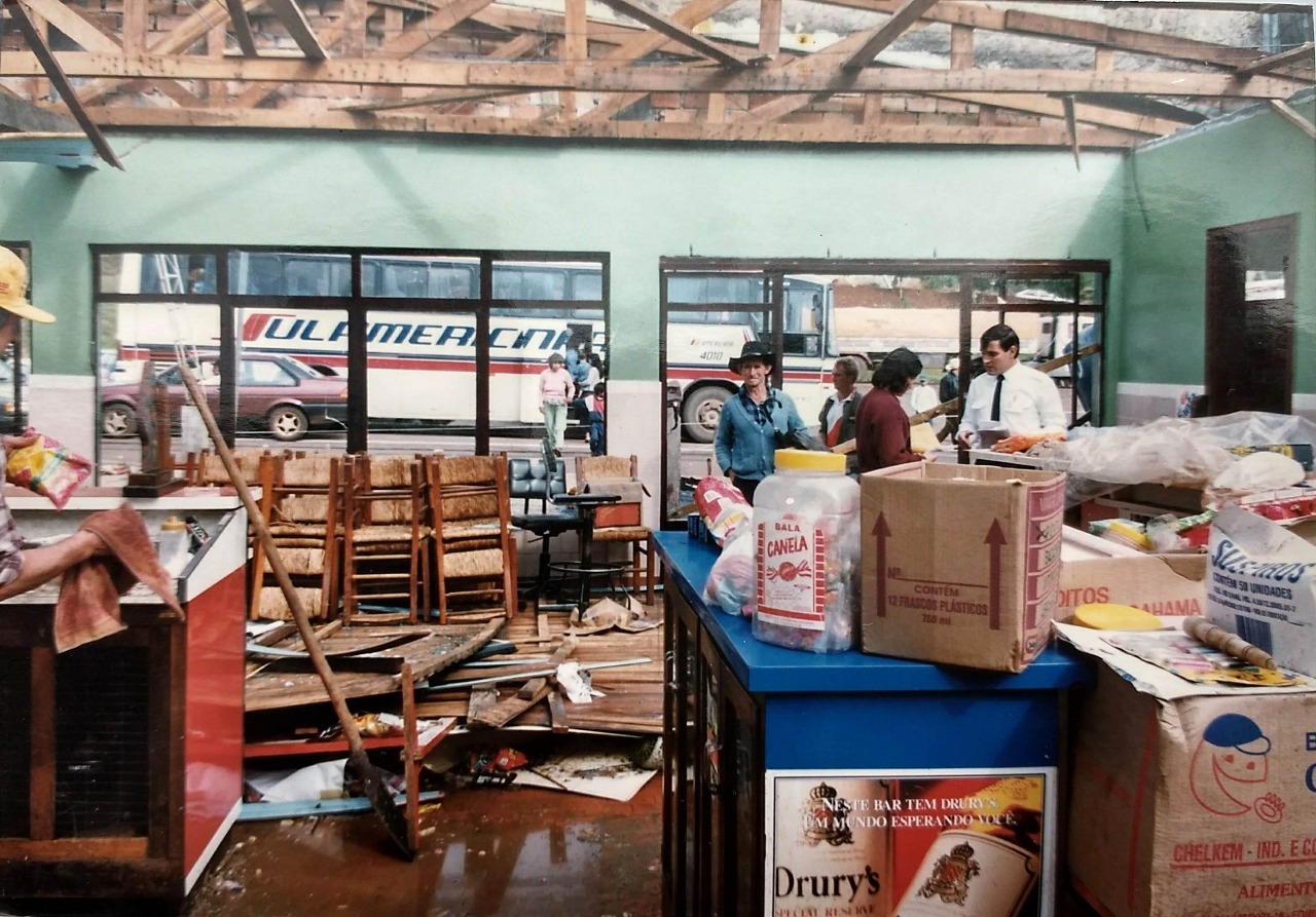 VENTOS DA MORTE, VENTOS DA VIDA